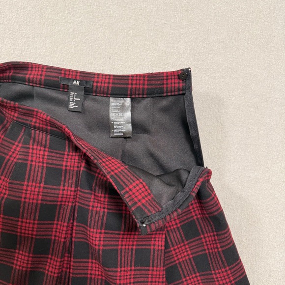 H&M‎ Punk Edge Grunge Red Black Plaid Pleated Academia Skirt Size 2 - Picture 4 of 8
